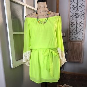 Beautiful bright green dress! New :)